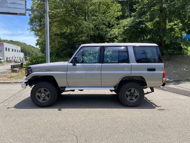 TOYOTA LANDCRUISER VAN 2001 Image 31