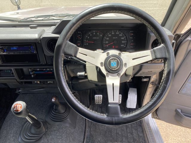 TOYOTA LANDCRUISER VAN 2001 Image 31