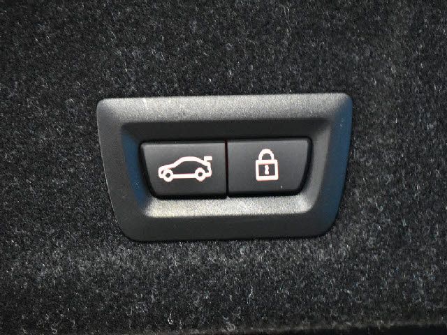 BMW 3SERIES SEDAN 2019 Image 31