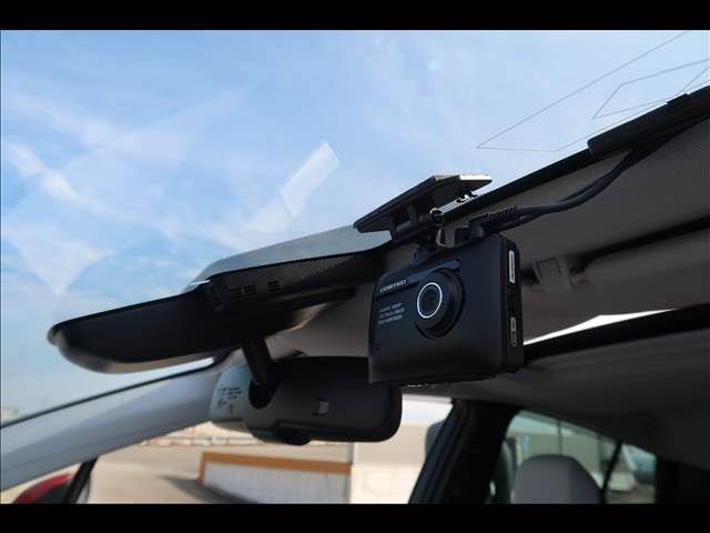 TOYOTA PRIUS 4WD 2020 Image 31