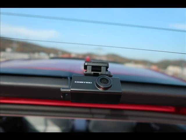 TOYOTA PRIUS 4WD 2020 Image 31