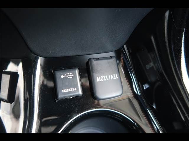 TOYOTA PRIUS 4WD 2020 Image 31