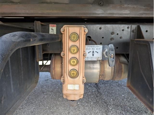 TOYOTA TOYOACE 2005 Image 31