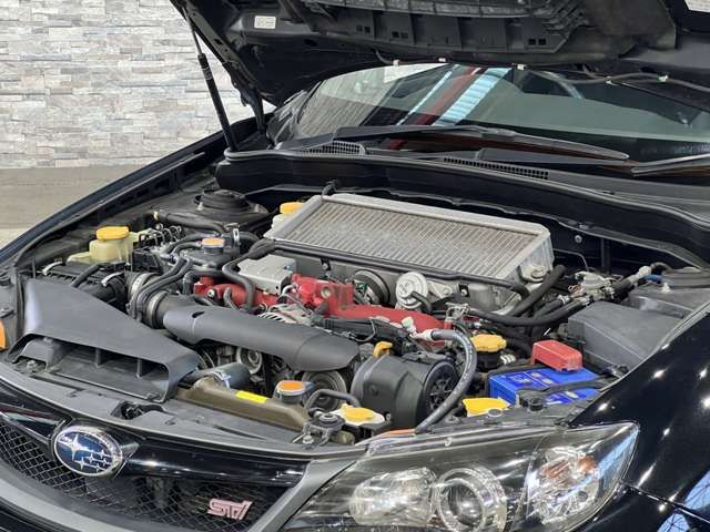 SUBARU IMPREZA WRX 5DOOR 2013 Image 31