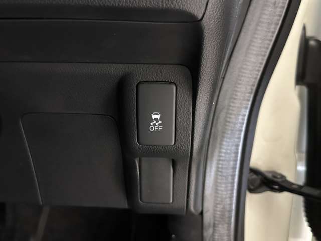 HONDA N BOX CUSTOM 2013 Image 31