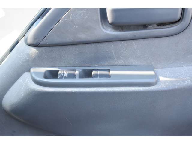 ISUZU ELF 2007 Image 31