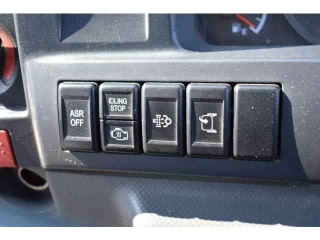 ISUZU ELF 2007 Image 31