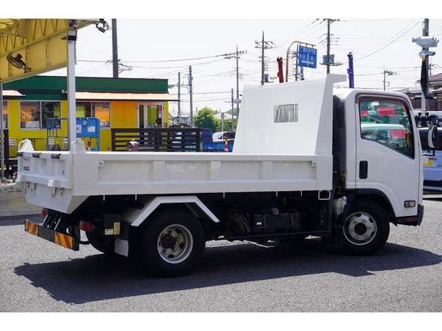 ISUZU ELF 2015 Image 31