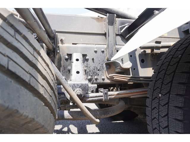 ISUZU ELF 2015 Image 31