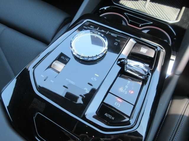 BMW 5SERIES TOURING 2024 Image 31