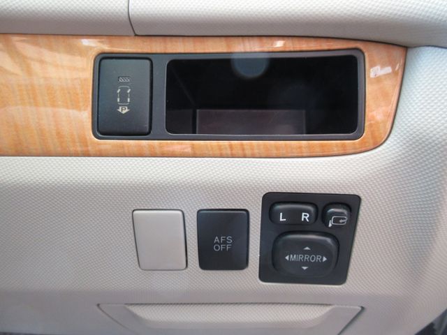 TOYOTA ESTIMA 2007 Image 31