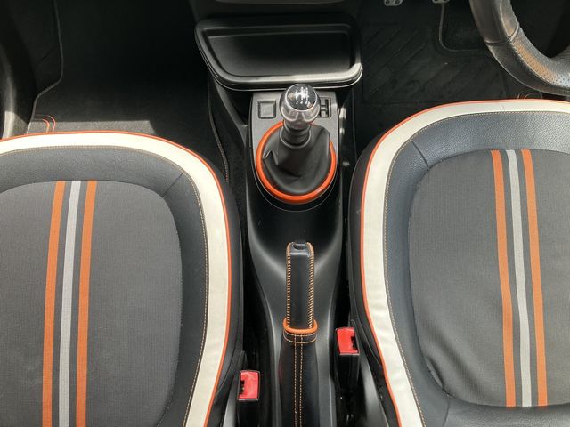 RENAULT TWINGO 2018 Image 31