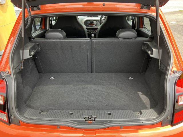 RENAULT TWINGO 2018 Image 31