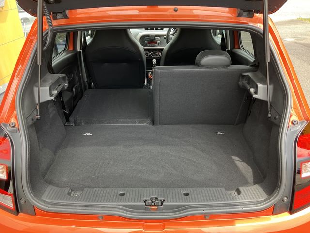 RENAULT TWINGO 2018 Image 31