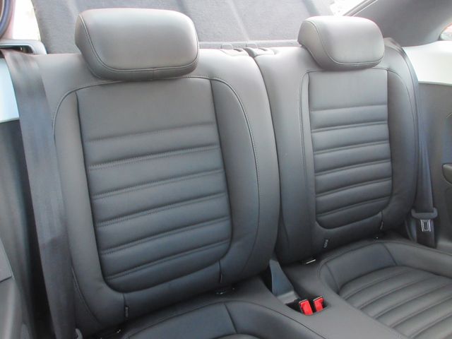 VOLKSWAGEN THE BEETL 2015 Image 31