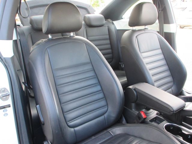 VOLKSWAGEN THE BEETL 2015 Image 31