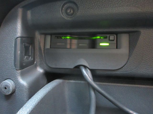 VOLKSWAGEN THE BEETL 2015 Image 31