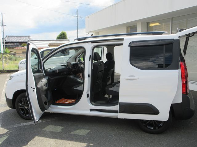 CITROEN BERLINGO 2023 Image 31