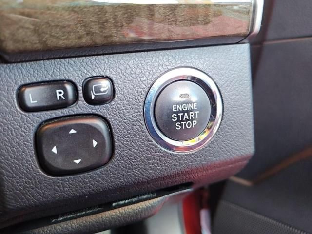 TOYOTA MARK X 2012 Image 31