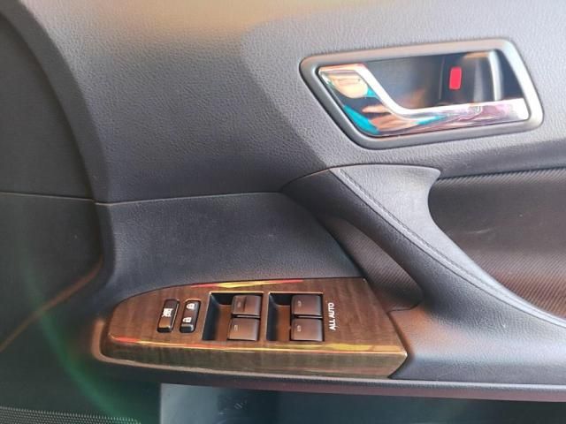 TOYOTA MARK X 2012 Image 31