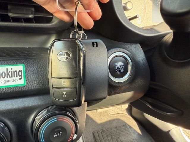 TOYOTA YARIS 2020 Image 31