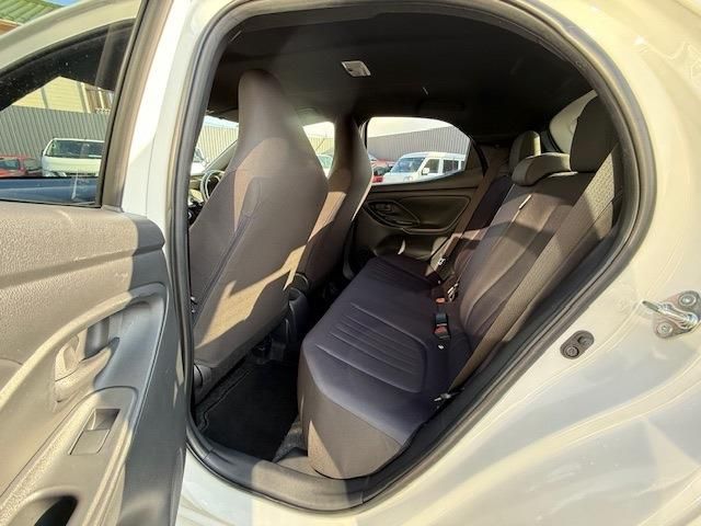 TOYOTA YARIS 2020 Image 31