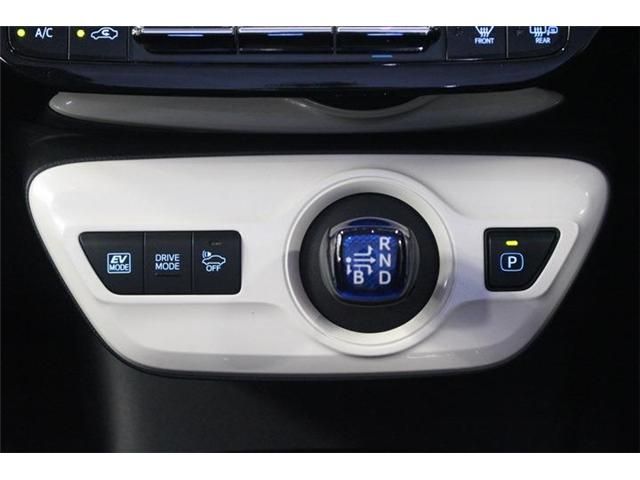 TOYOTA PRIUS 4WD 2018 Image 31