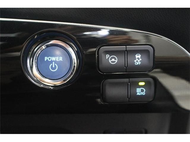 TOYOTA PRIUS 4WD 2018 Image 31