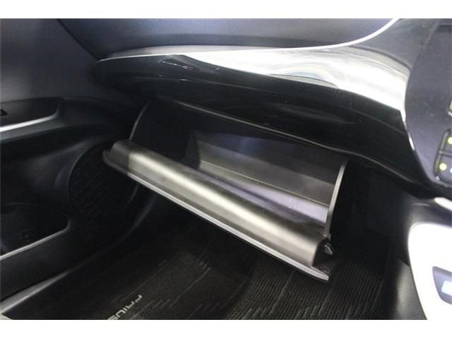 TOYOTA PRIUS 4WD 2018 Image 31