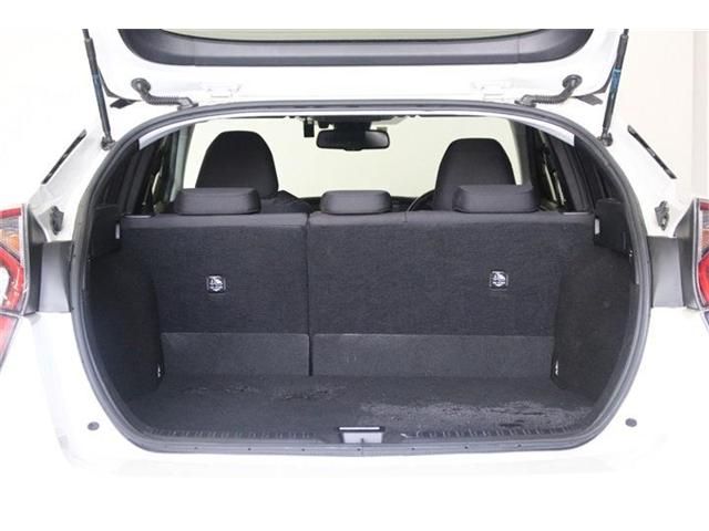 TOYOTA PRIUS 4WD 2018 Image 31