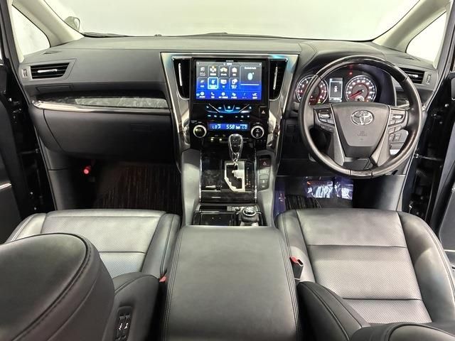 TOYOTA VELLFIRE 2018 Image 31