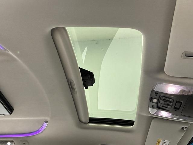 TOYOTA VELLFIRE 2018 Image 31