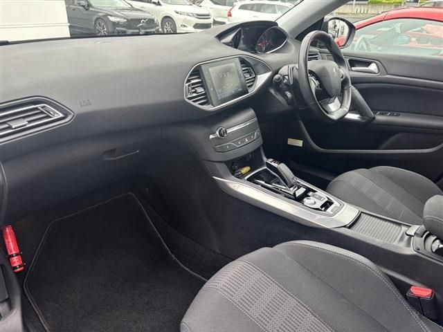 PEUGEOT 308 2020 Image 31