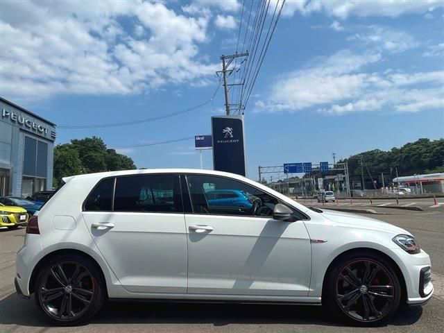 VOLKSWAGEN GOLF GTI 2018 Image 31