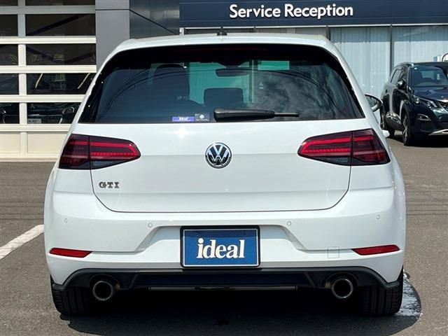 VOLKSWAGEN GOLF GTI 2018 Image 31