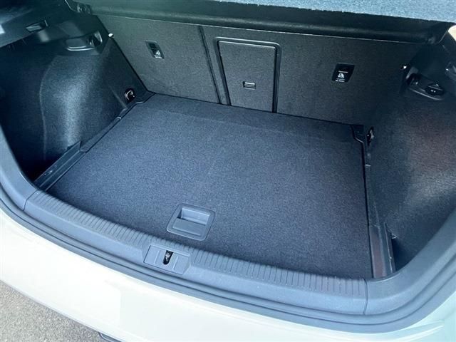 VOLKSWAGEN GOLF GTI 2018 Image 31