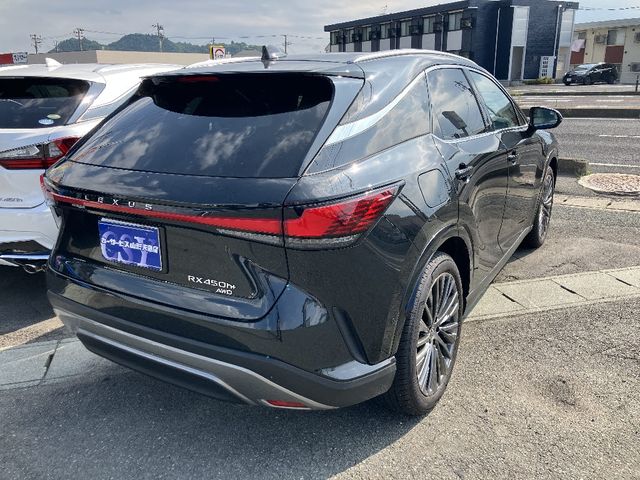TOYOTA LEXUS RX450H+ 2023 Image 31