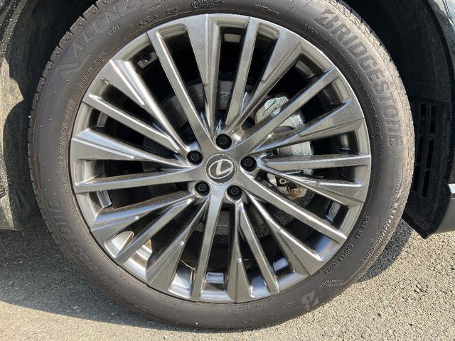 TOYOTA LEXUS RX450H+ 2023 Image 31