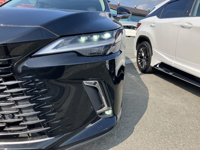 TOYOTA LEXUS RX450H+ 2023 Image 31