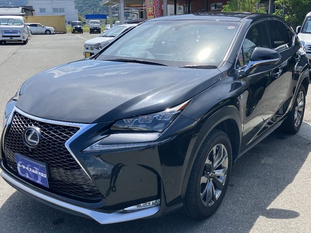TOYOTA LEXUS NX300H AWD 2016 Image 31