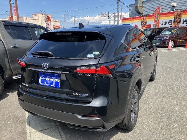 TOYOTA LEXUS NX300H AWD 2016 Image 31
