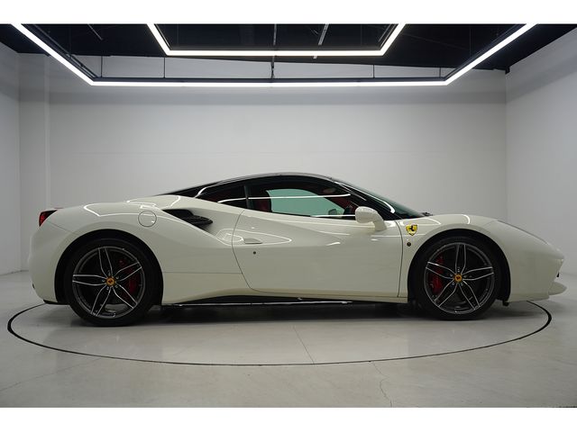 FERRARI 488GTB 2019 Image 31