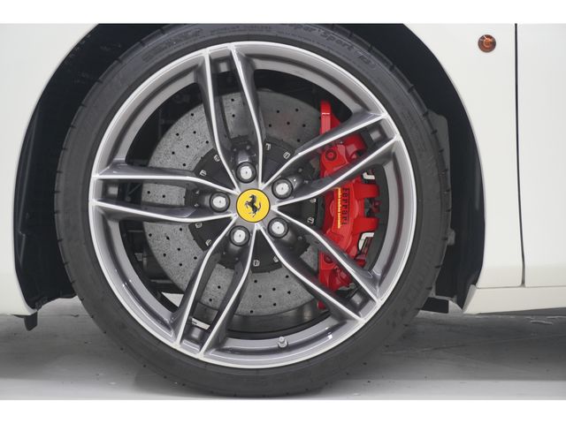 FERRARI 488GTB 2019 Image 31