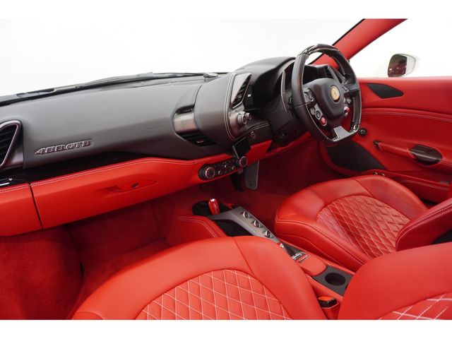 FERRARI 488GTB 2019 Image 31