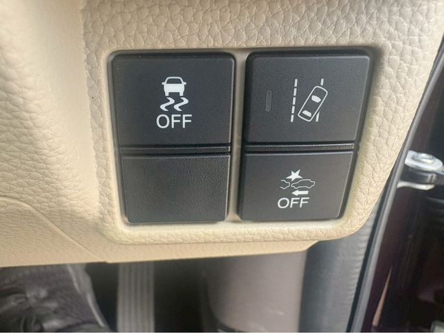 HONDA N BOX 4WD 2018 Image 31