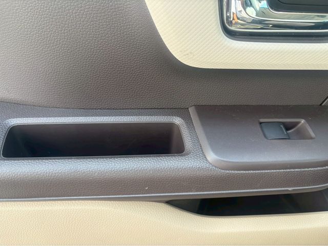 HONDA N BOX 4WD 2018 Image 31