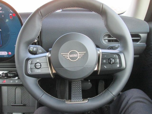 BMW MINI COOPER 2024 Image 31