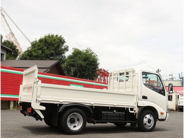 HINO DUTRO 2012 Image 31