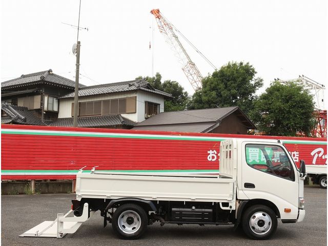 HINO DUTRO 2012 Image 31