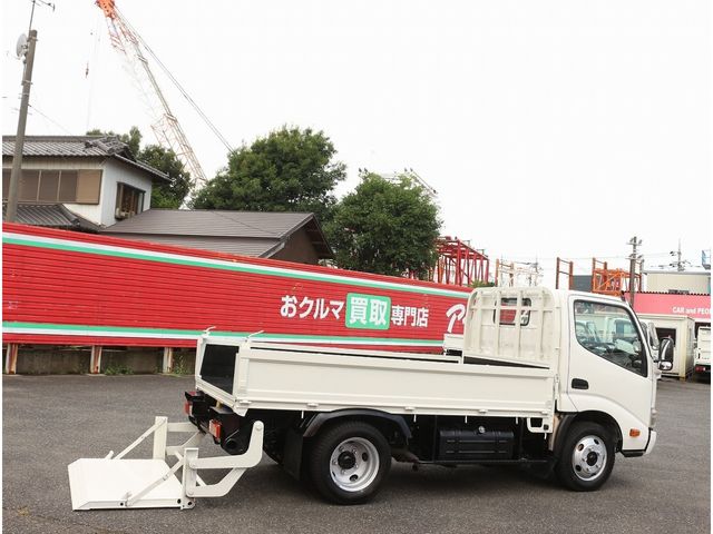 HINO DUTRO 2012 Image 31